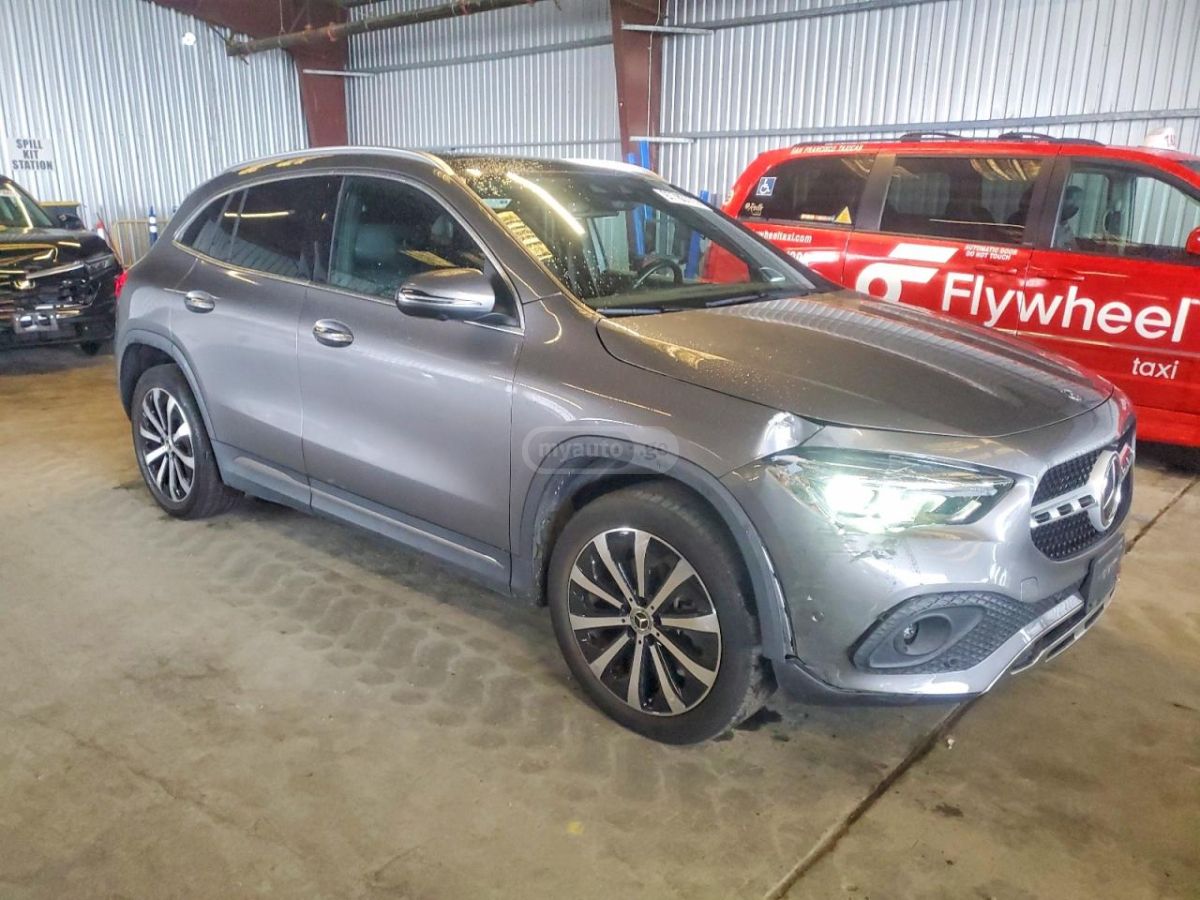 Mercedes-Benz GLA 250 - фото 4