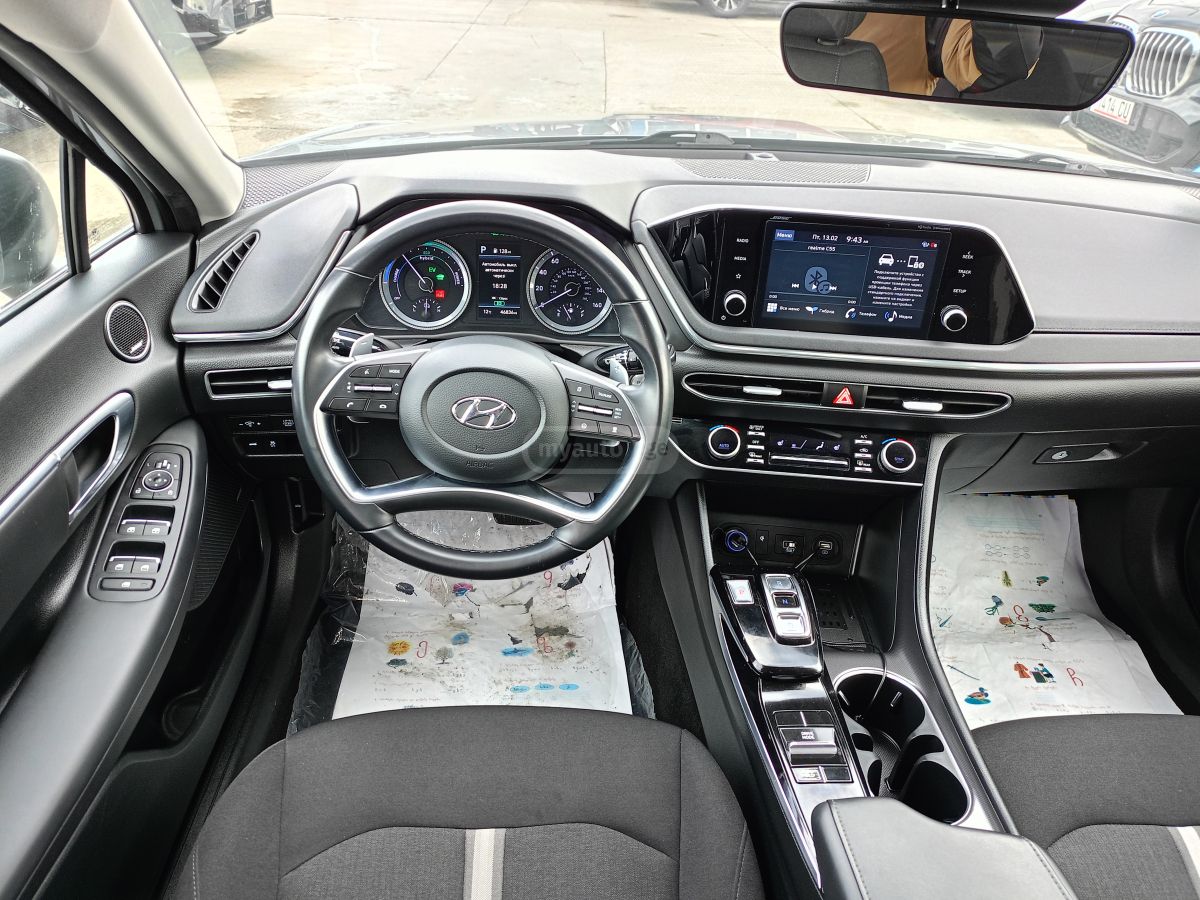 Hyundai Limited 4dr Sedan Automatic — миниатюра 11