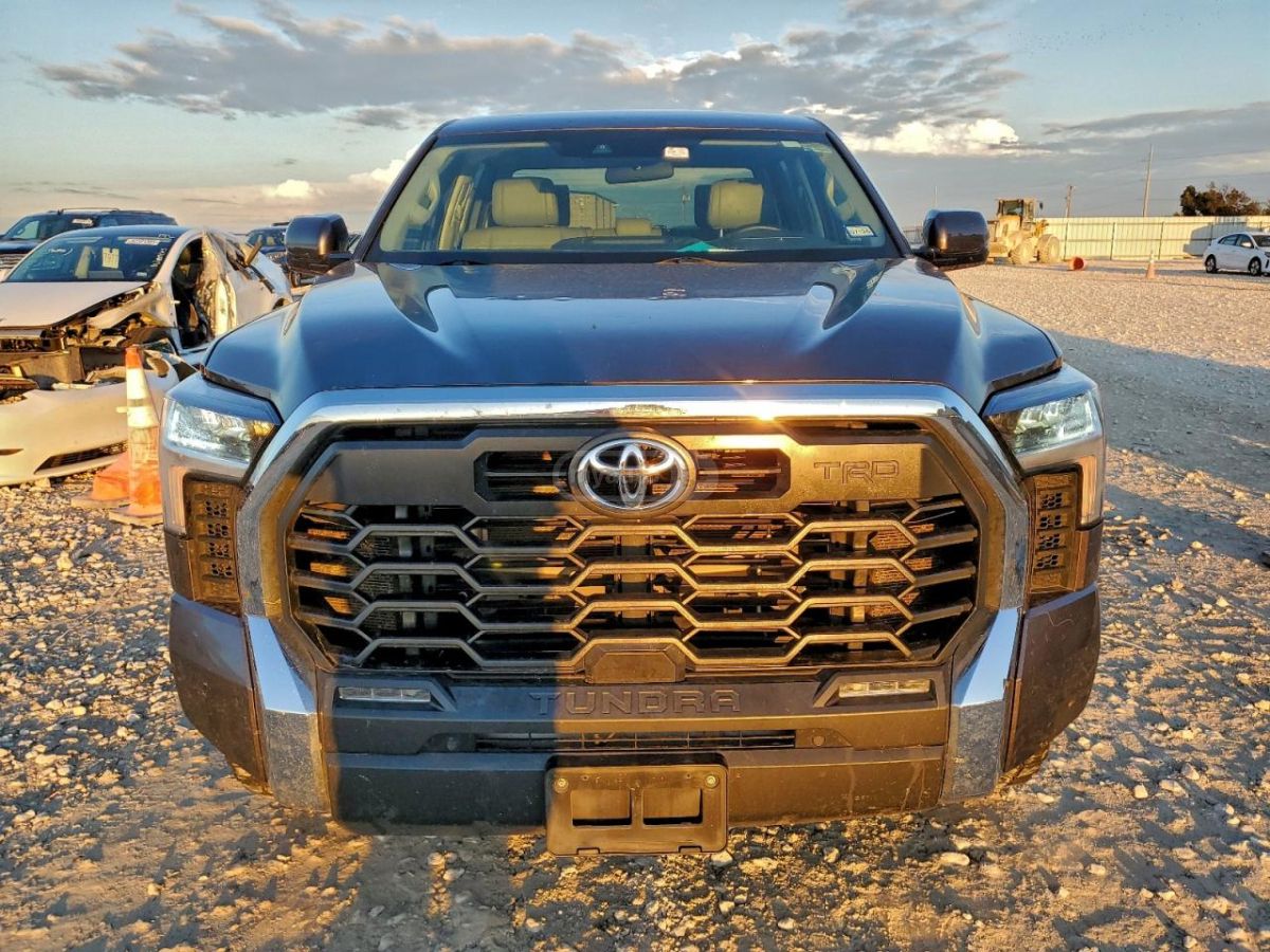Toyota Tundra 2022 — миниатюра 5