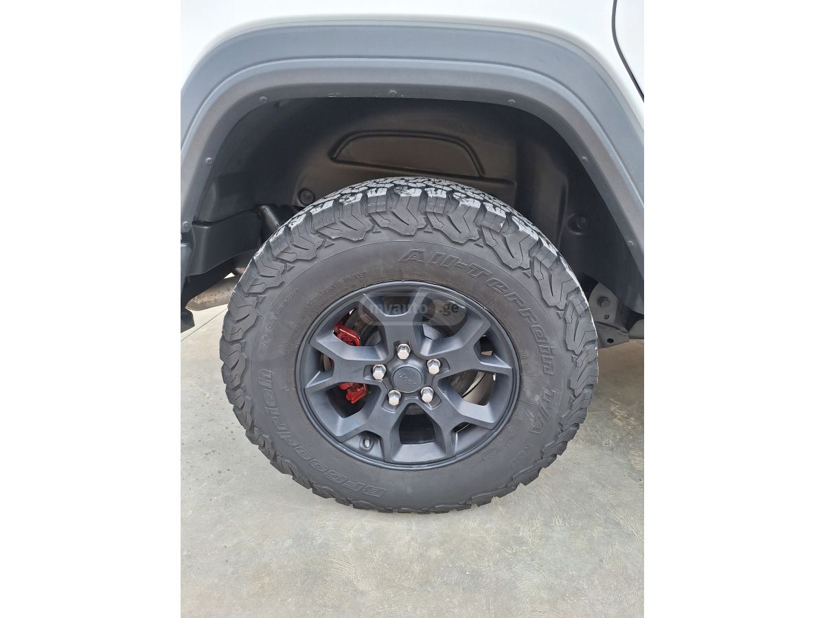 Jeep Wrangler - фото 9