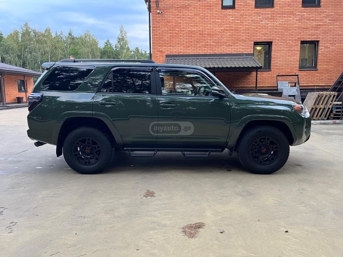 Toyota TRD Off Road 4dr 4x4 Automatic — миниатюра 3