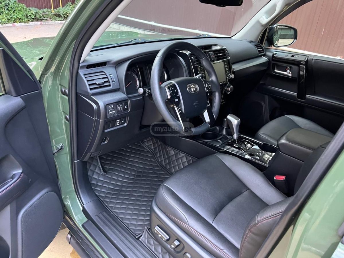 Toyota TRD Off Road 4dr 4x4 Automatic — миниатюра 6