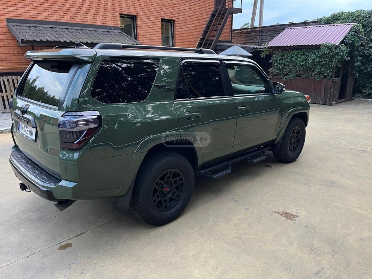 Toyota TRD Off Road 4dr 4x4 Automatic — миниатюра 8