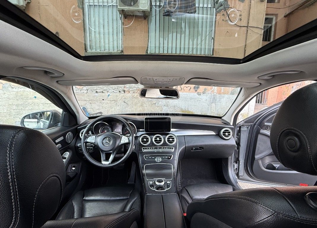 Mercedes-Benz C 300 - фото 11