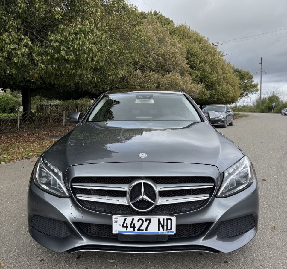 Mercedes-Benz C 300 - фото 2