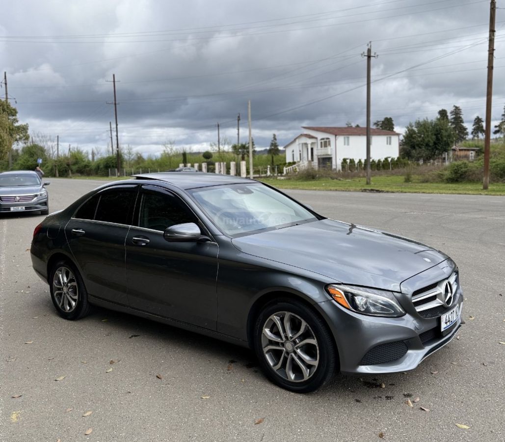 Mercedes-Benz C 300 - фото 6