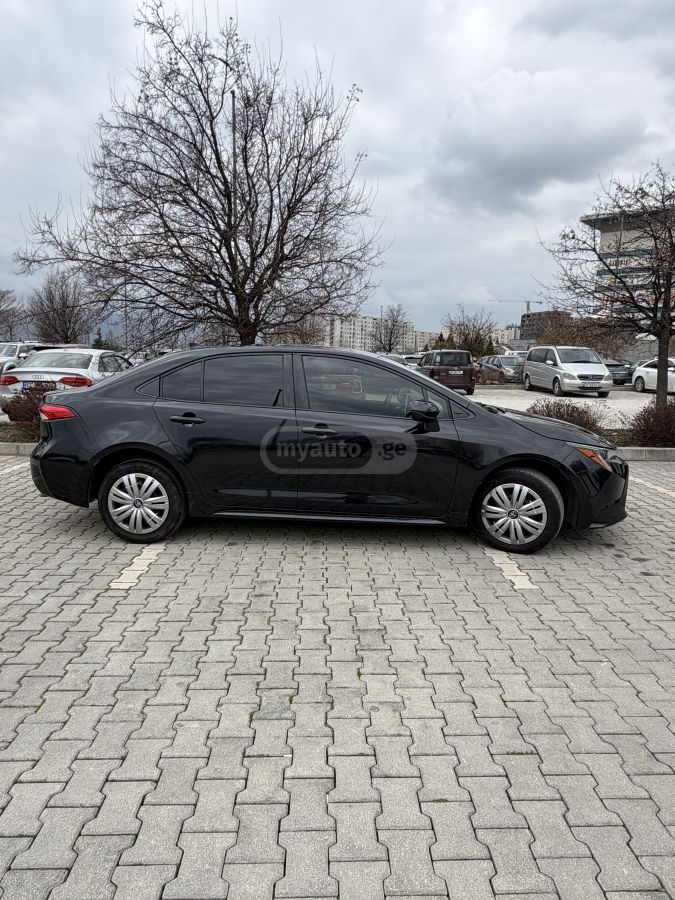 Toyota LE 4dr Sedan CVT — миниатюра 5