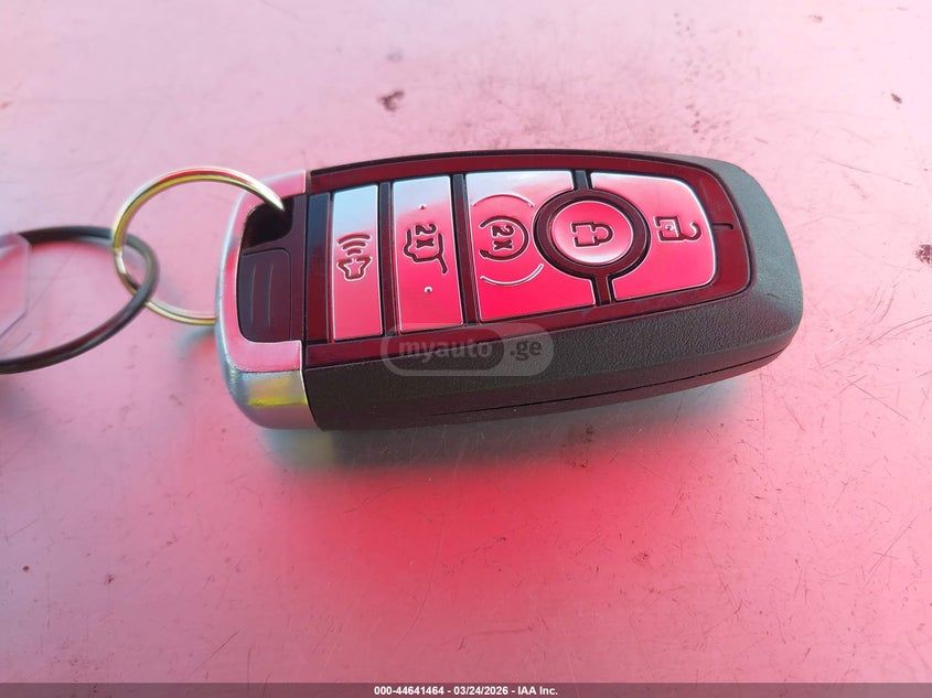 Ford Explorer 2025 — миниатюра 10