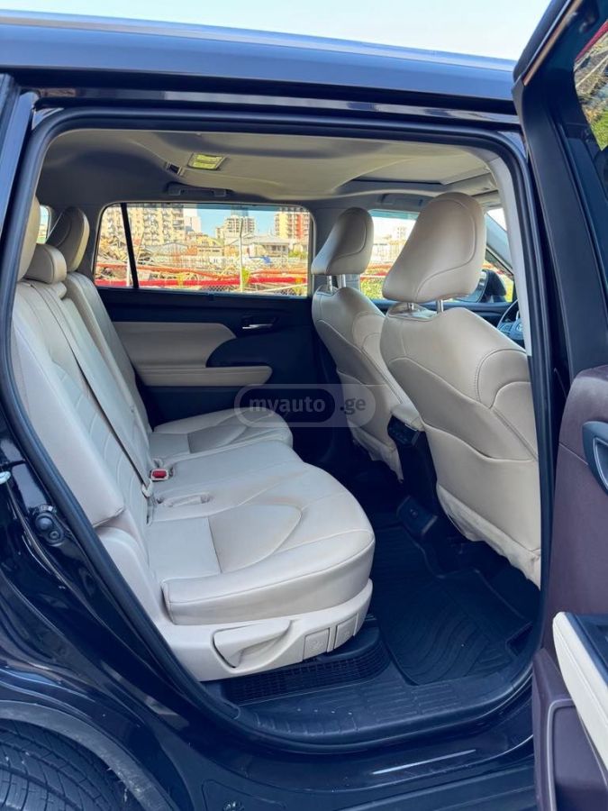 Toyota Highlander - фото 9
