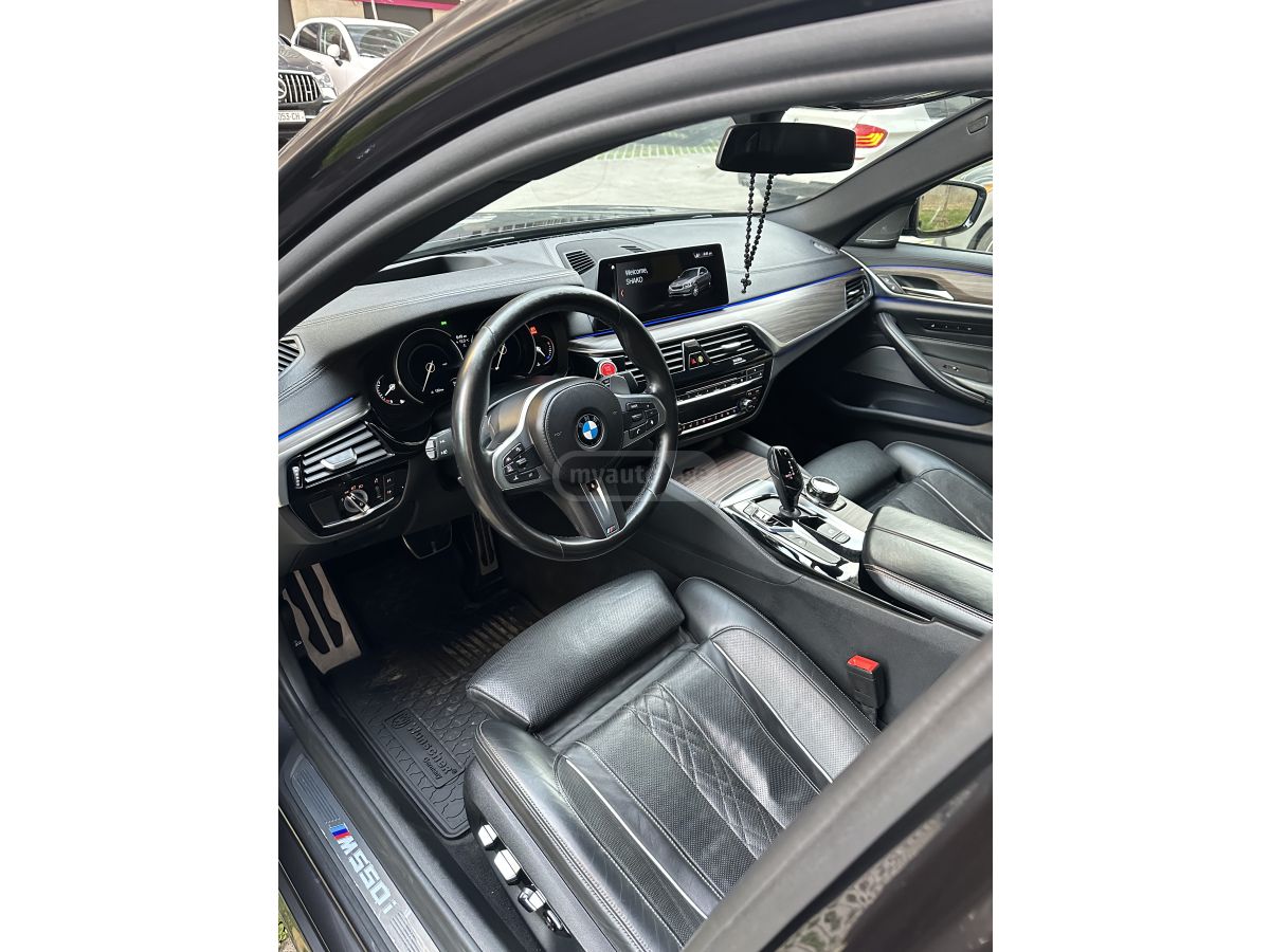 BMW M550 - фото 8