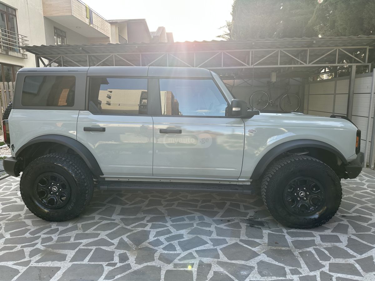 Ford Bronco - фото 2