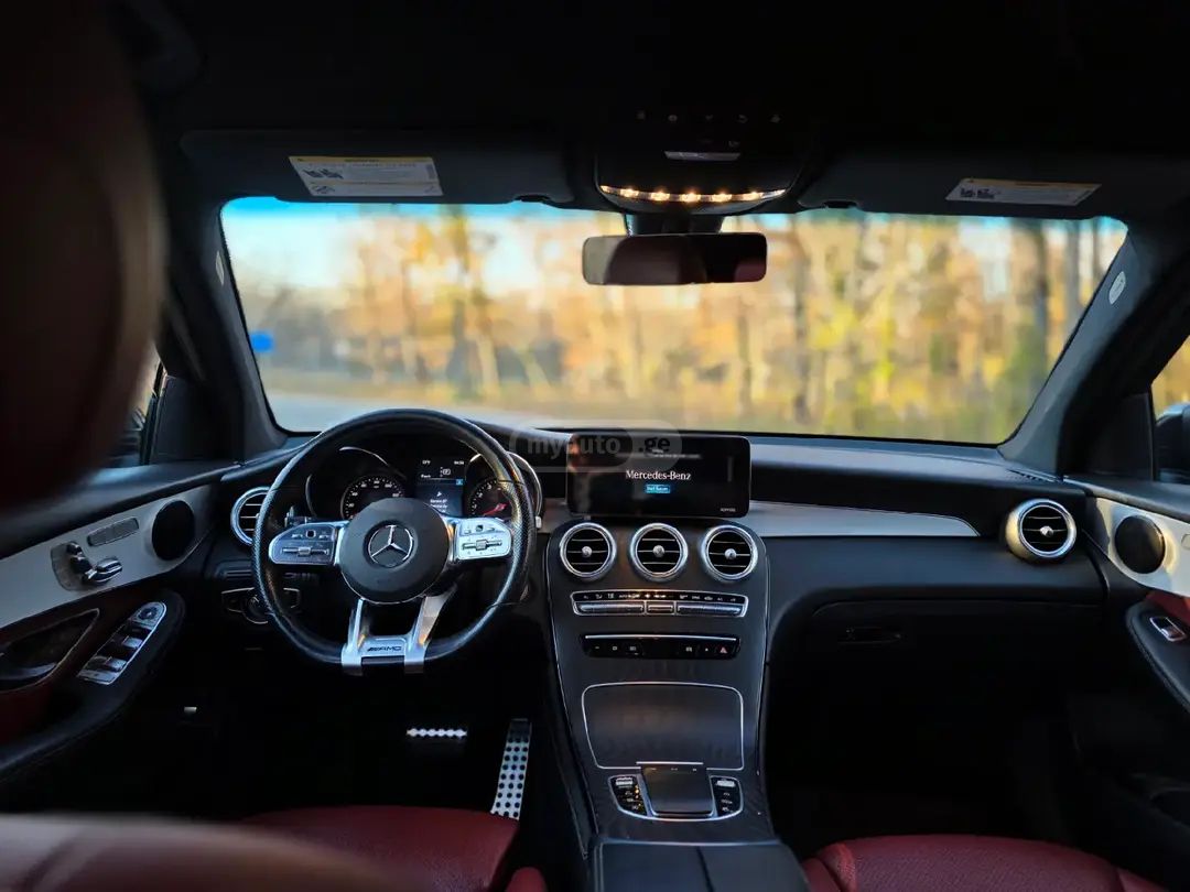 Mercedes-Benz GLC 300 - фото 10