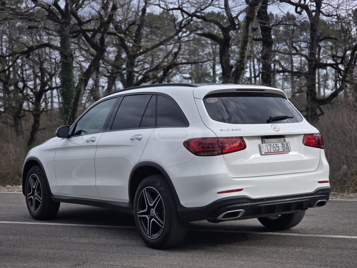 Mercedes-Benz GLC 300 - фото 4
