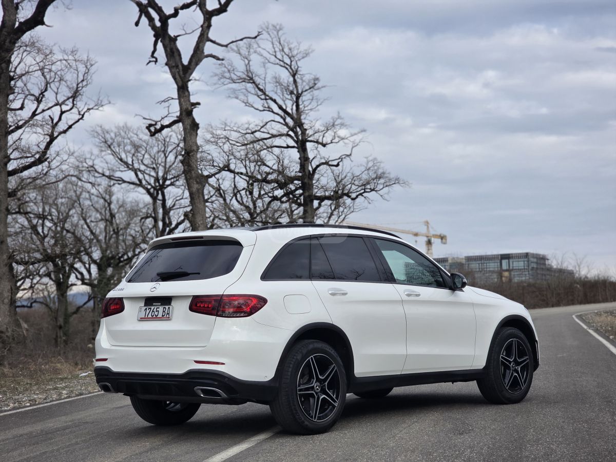 Mercedes-Benz GLC 300 - фото 5
