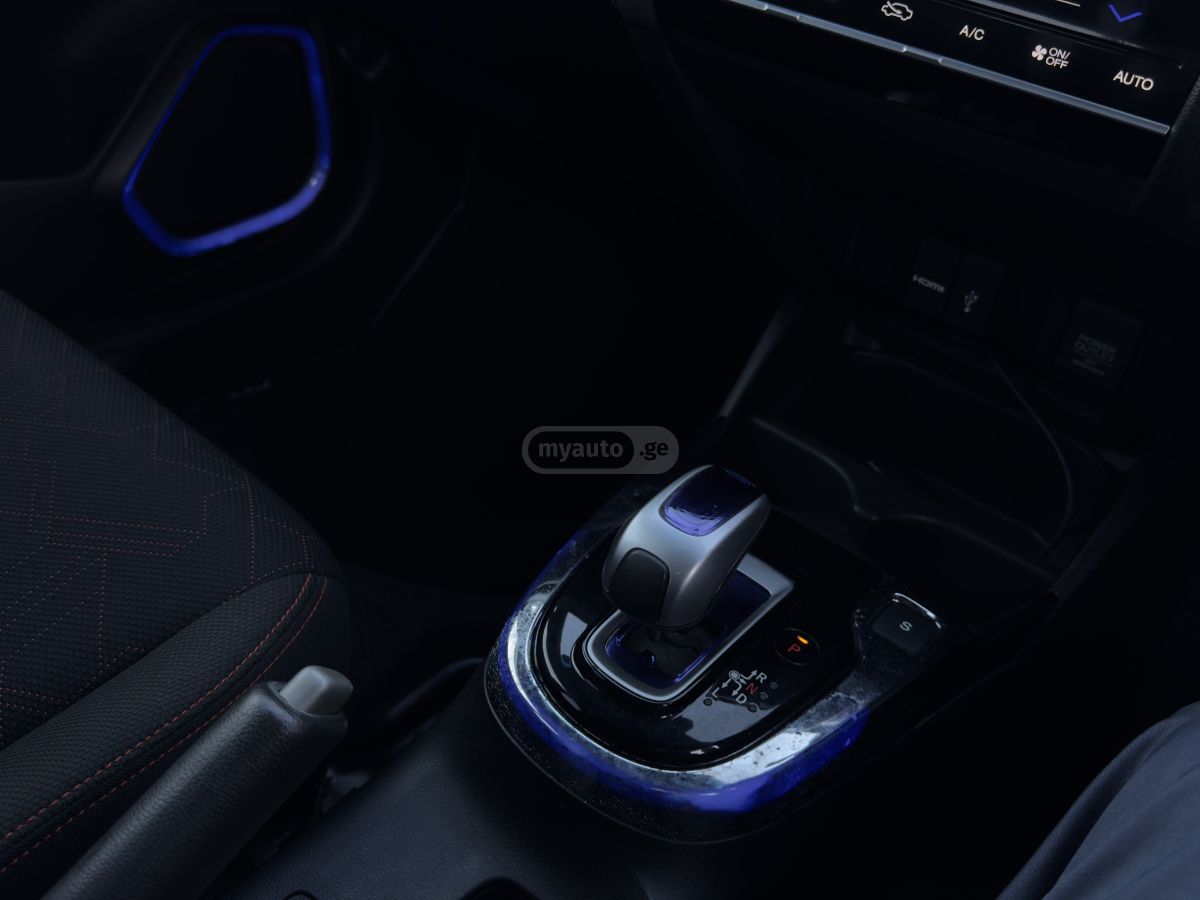 Honda Fit - фото 9