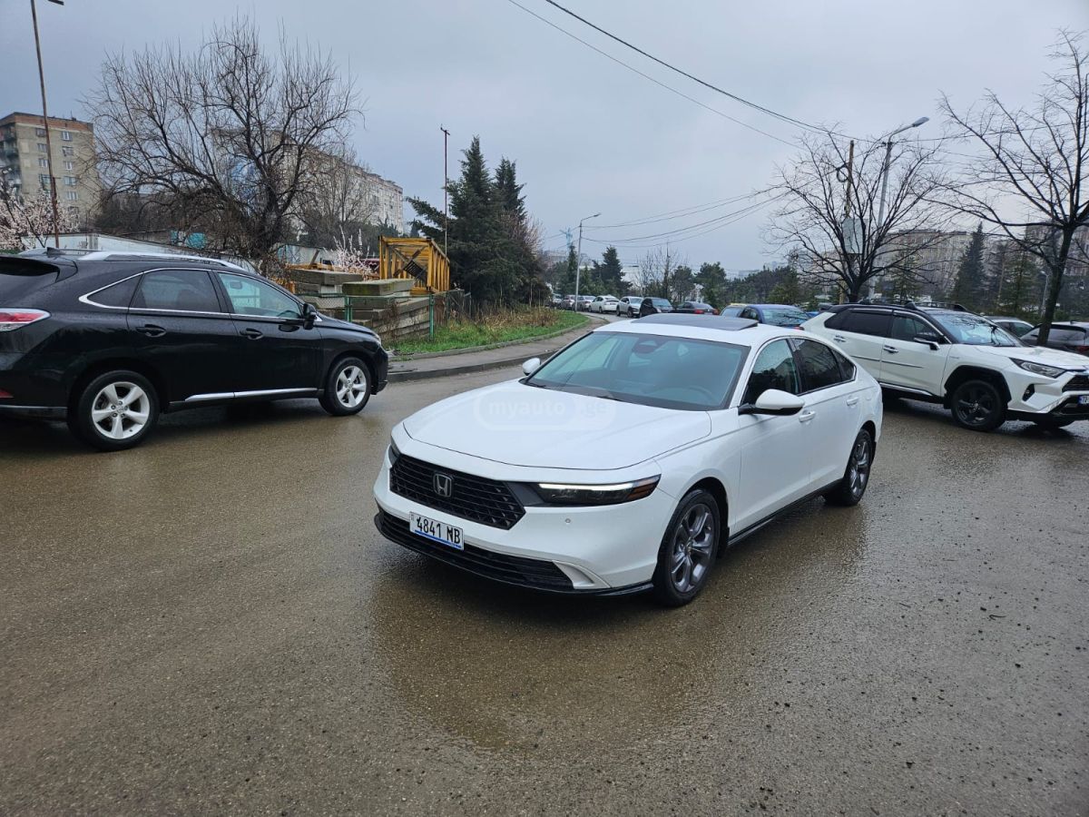 Honda Accord - фото 1