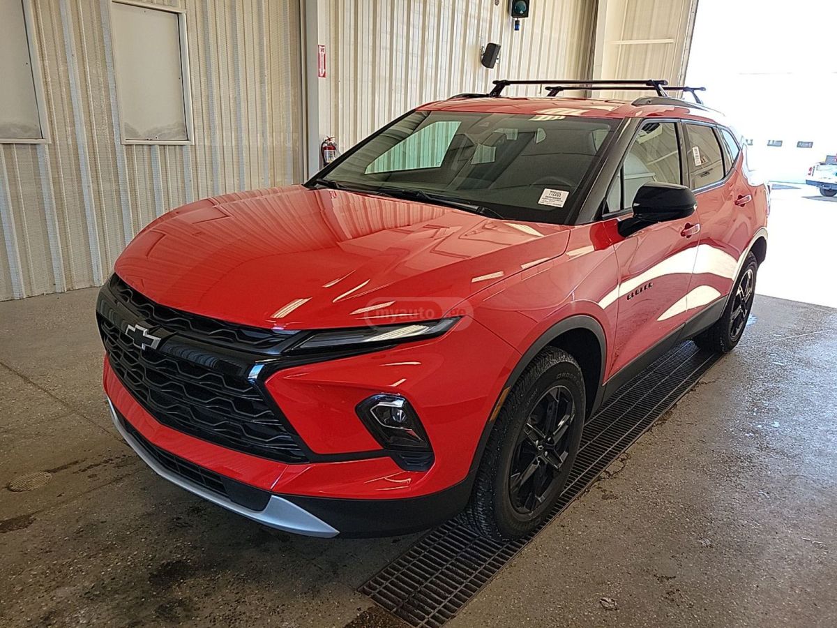 Chevrolet Blazer - фото 1