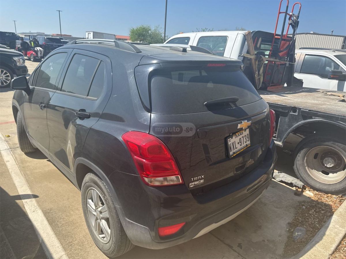 Chevrolet Trax - фото 3