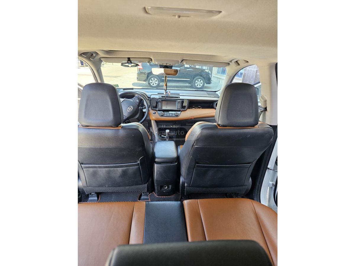 Toyota RAV 4 - фото 9