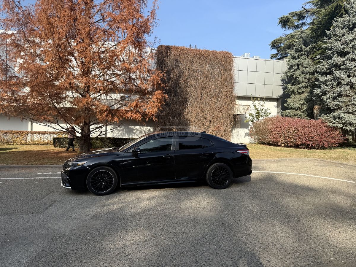 Toyota SE — миниатюра 7