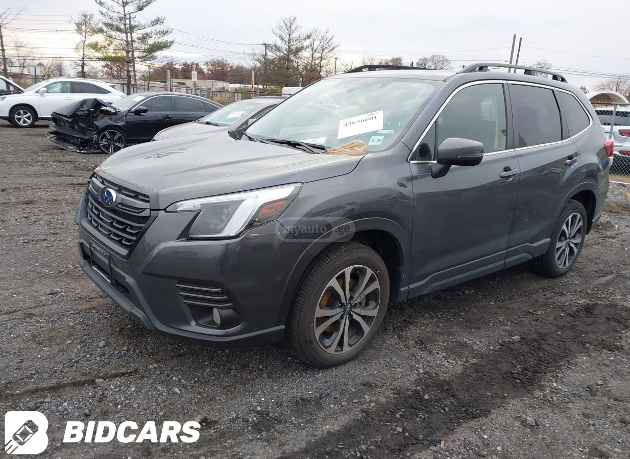 Subaru Limited 4dr All-Wheel Drive CV — миниатюра 2