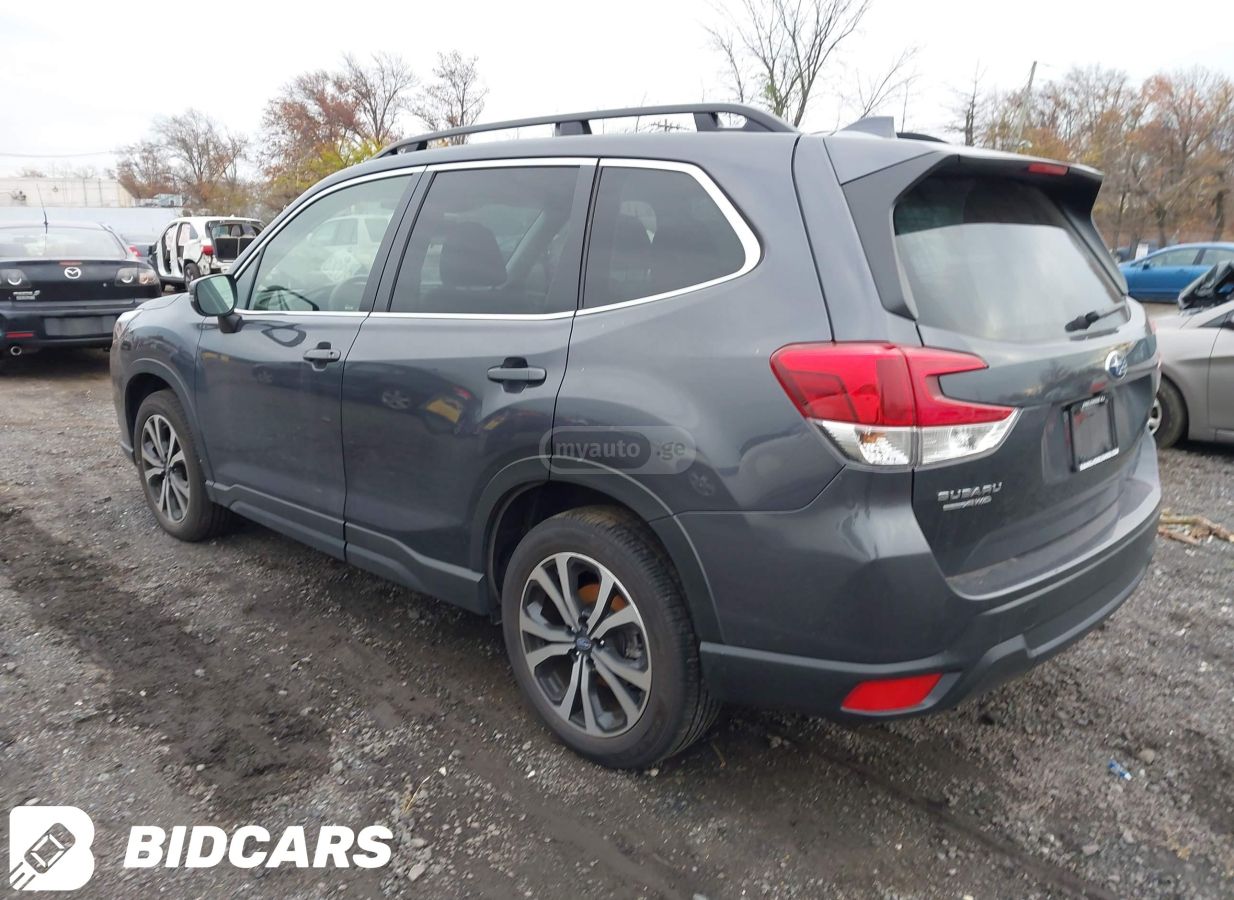 Subaru Limited 4dr All-Wheel Drive CV — миниатюра 3