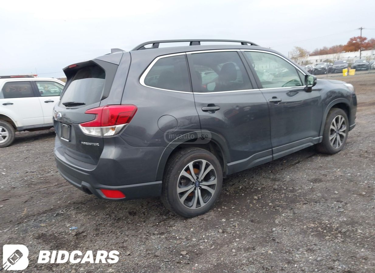 Subaru Limited 4dr All-Wheel Drive CV — миниатюра 4