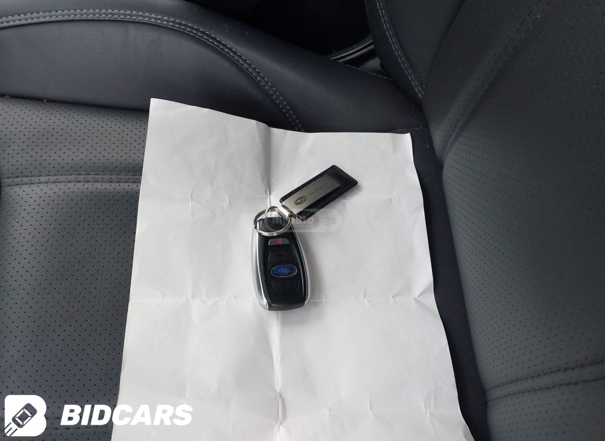 Subaru Limited 4dr All-Wheel Drive CV — миниатюра 8