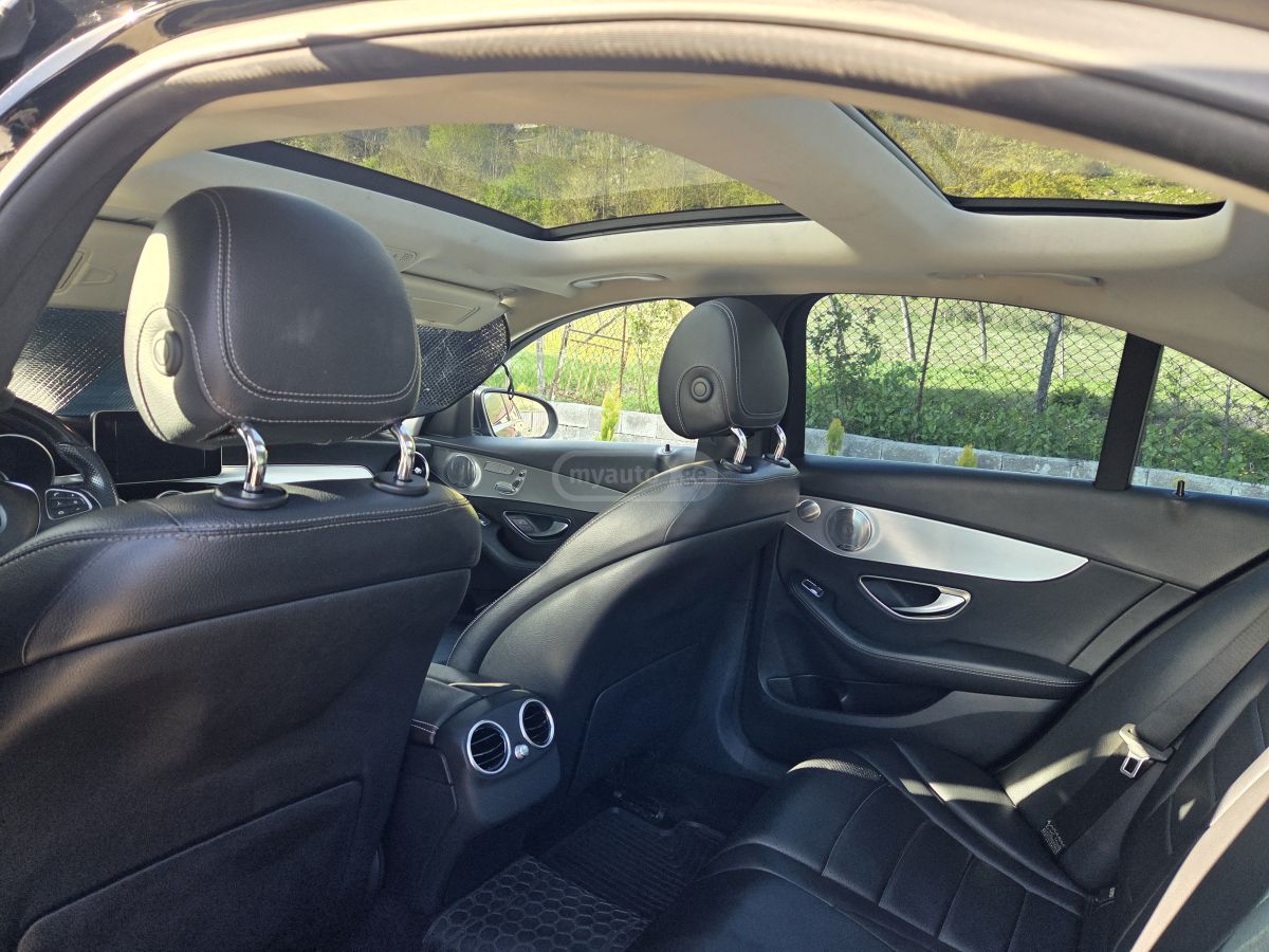 Mercedes-Benz C 300 - фото 5