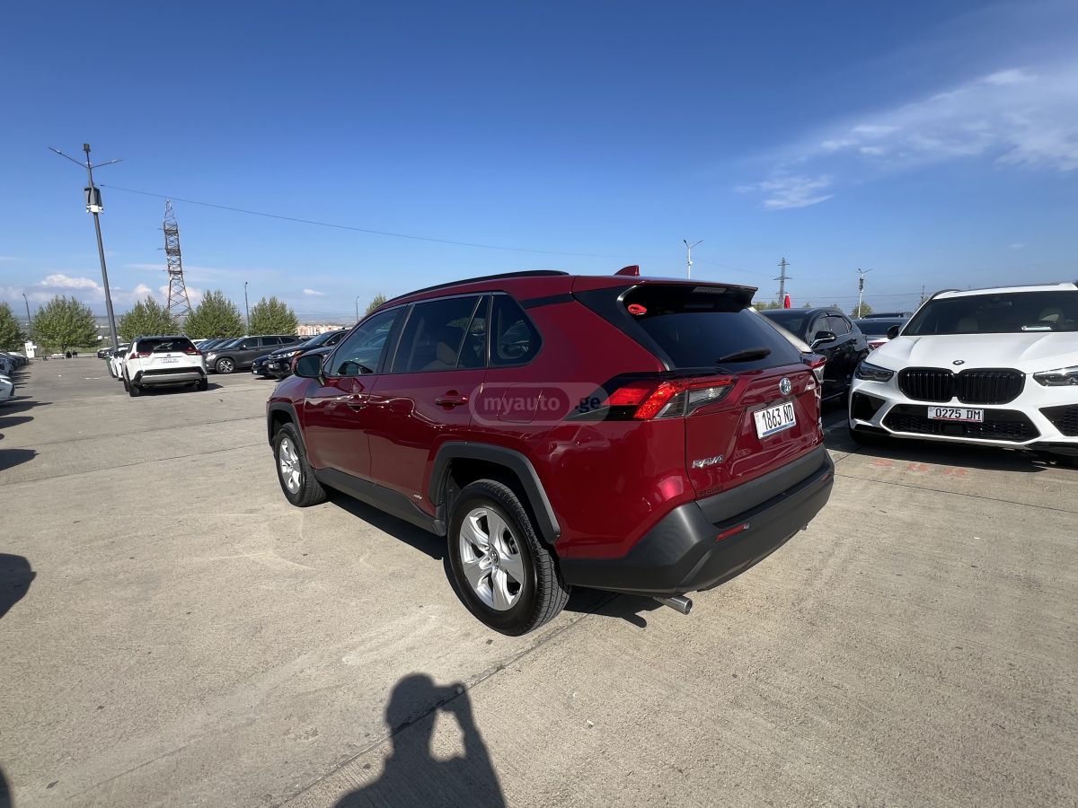 Toyota Rav 4 - фото 5