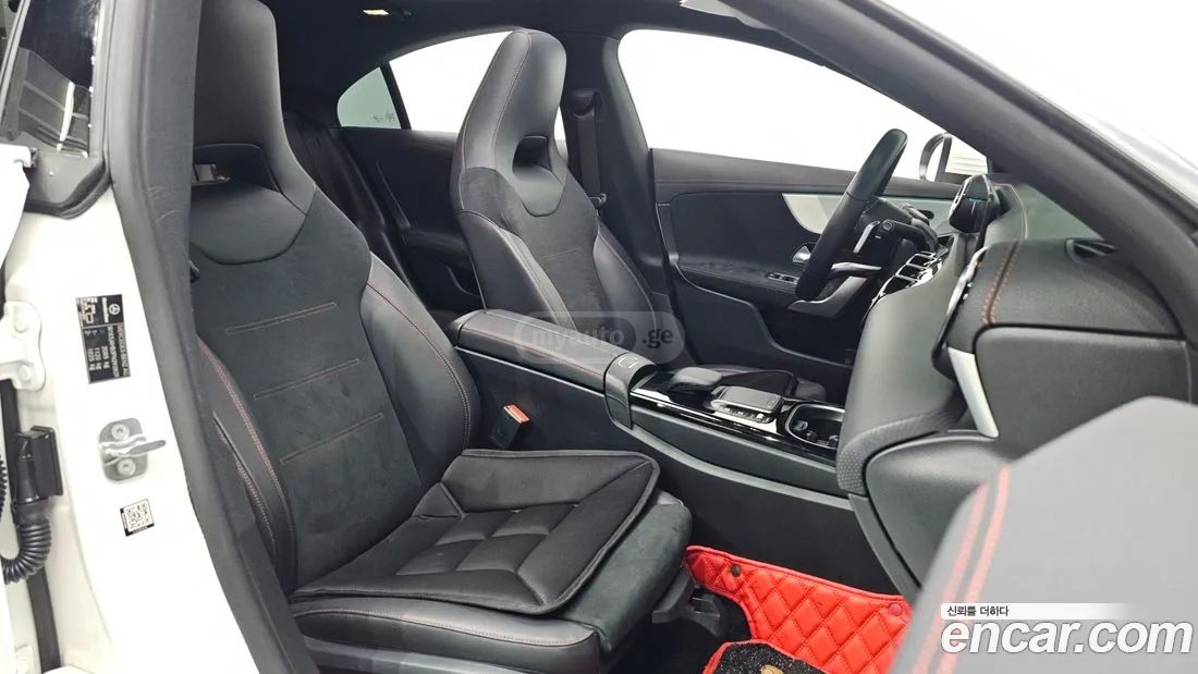 Mercedes-Benz CLA 35 AMG 2023 — миниатюра 11