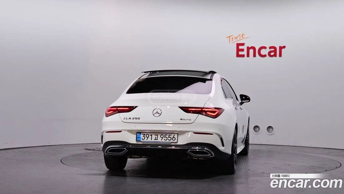 Mercedes-Benz CLA 35 AMG 2023 — миниатюра 4