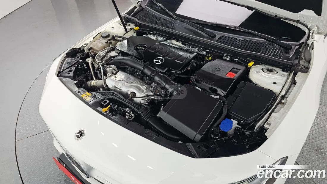 Mercedes-Benz CLA 35 AMG 2023 — миниатюра 6