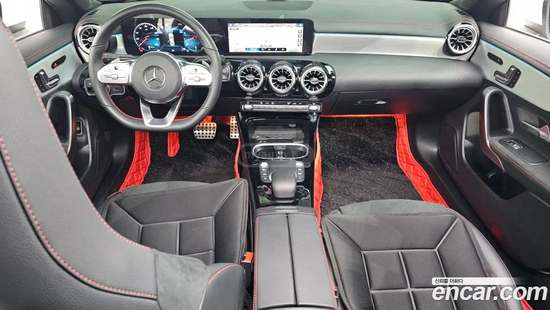 Mercedes-Benz CLA 35 AMG 2023 — миниатюра 7