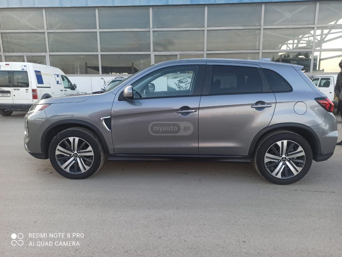 Mitsubishi SE — миниатюра 2