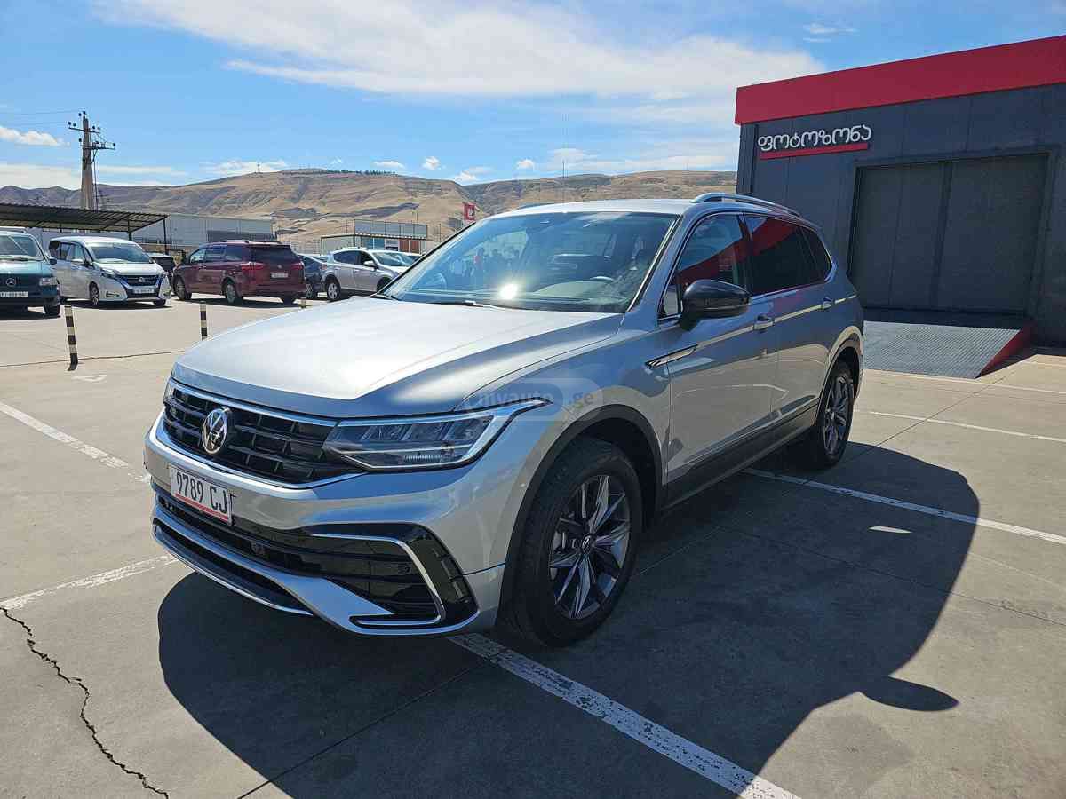Volkswagen Volkswagen Tiguan — миниатюра 1