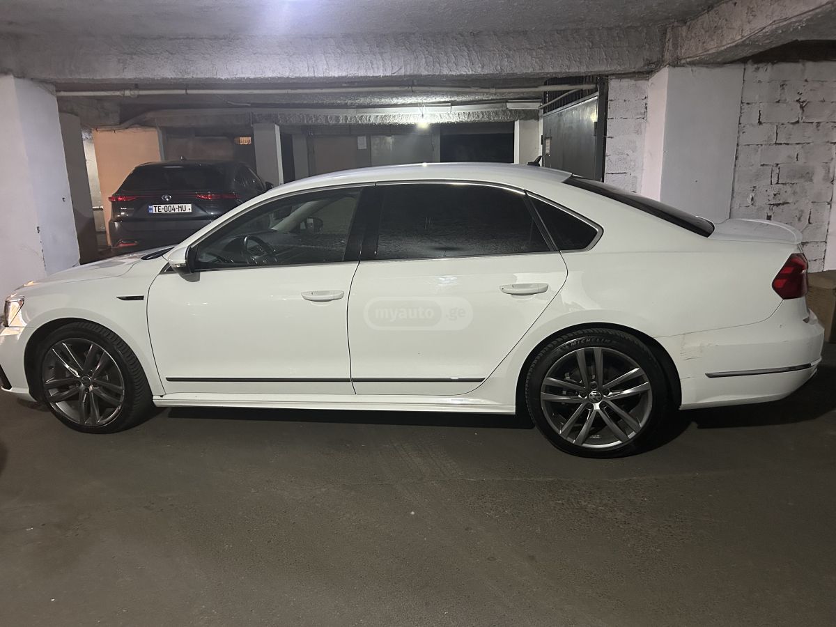 Volkswagen Passat - фото 1