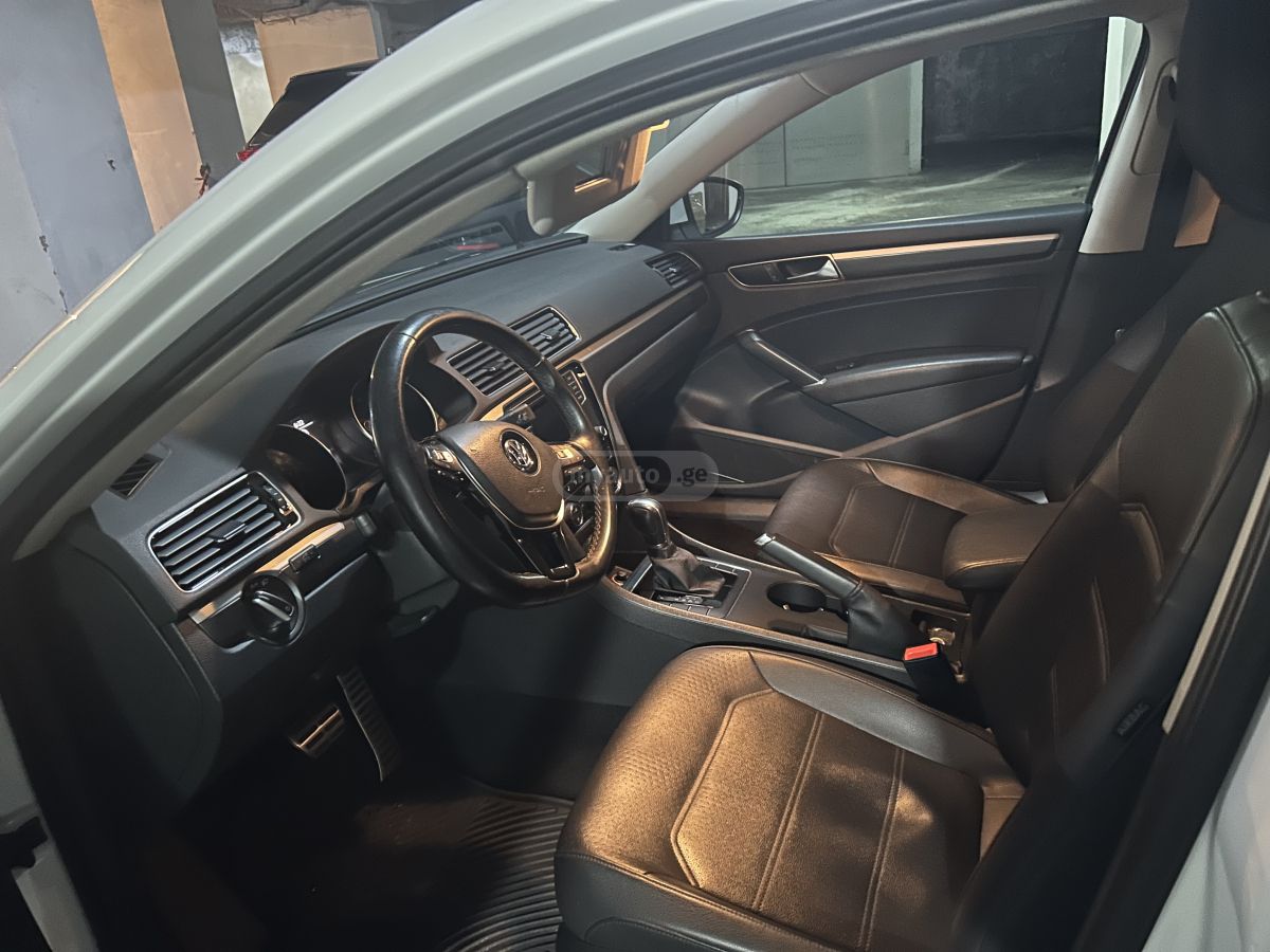 Volkswagen Passat - фото 5