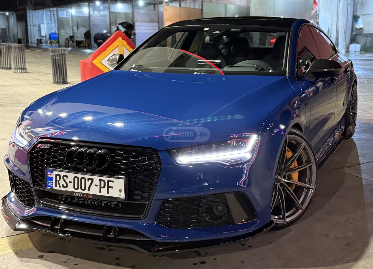 Audi RS7 - фото 9