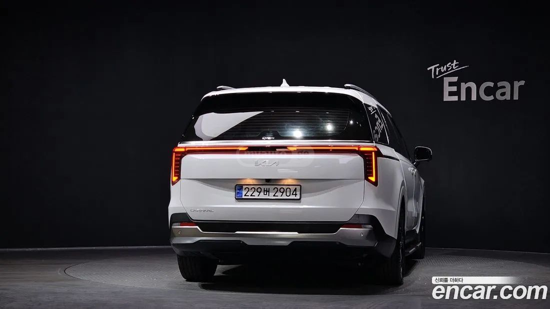 Kia Sedona 2024 — миниатюра 4