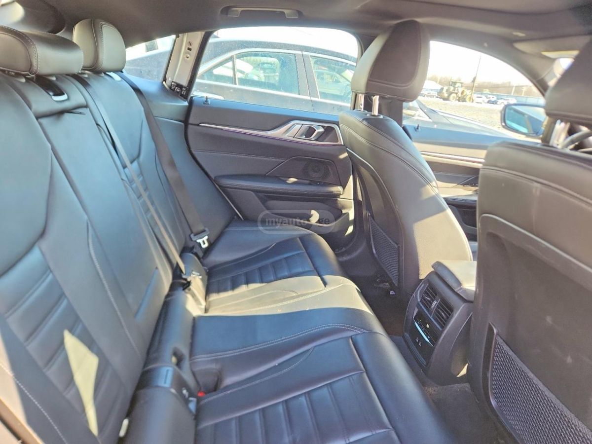 BMW i 4dr Rear-Wheel Drive Hatchba — миниатюра 10