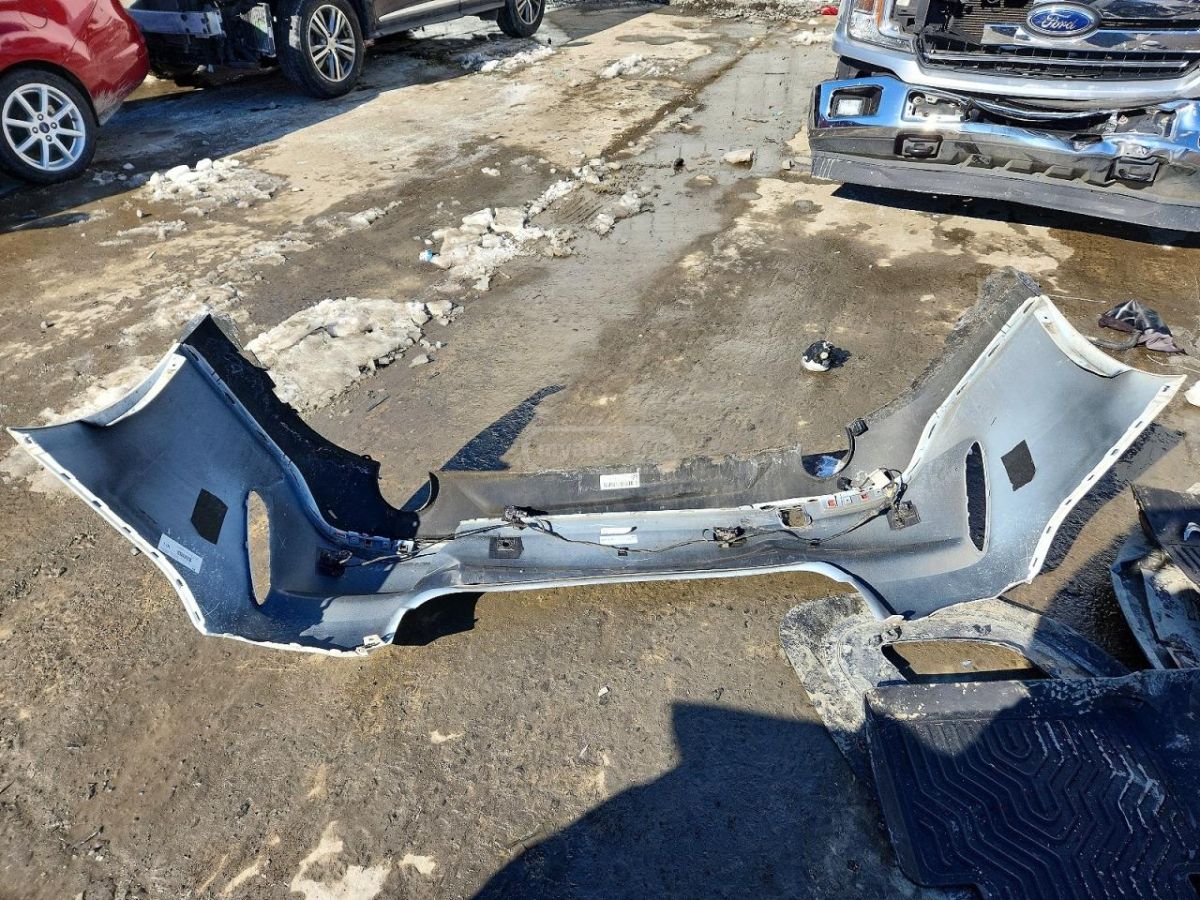 BMW i 4dr Rear-Wheel Drive Hatchba — миниатюра 12