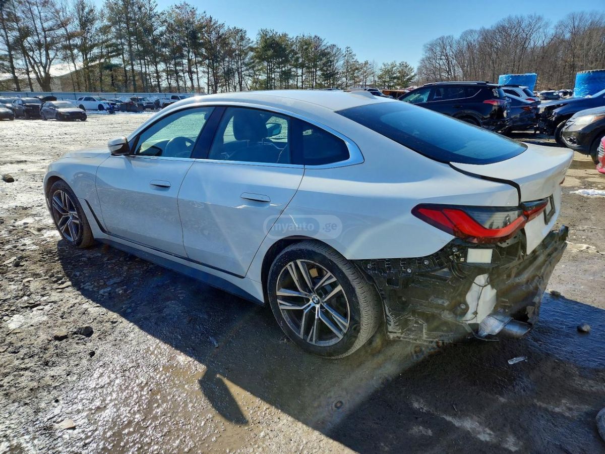 BMW i 4dr Rear-Wheel Drive Hatchba — миниатюра 2