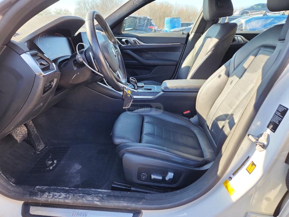 BMW i 4dr Rear-Wheel Drive Hatchba — миниатюра 7