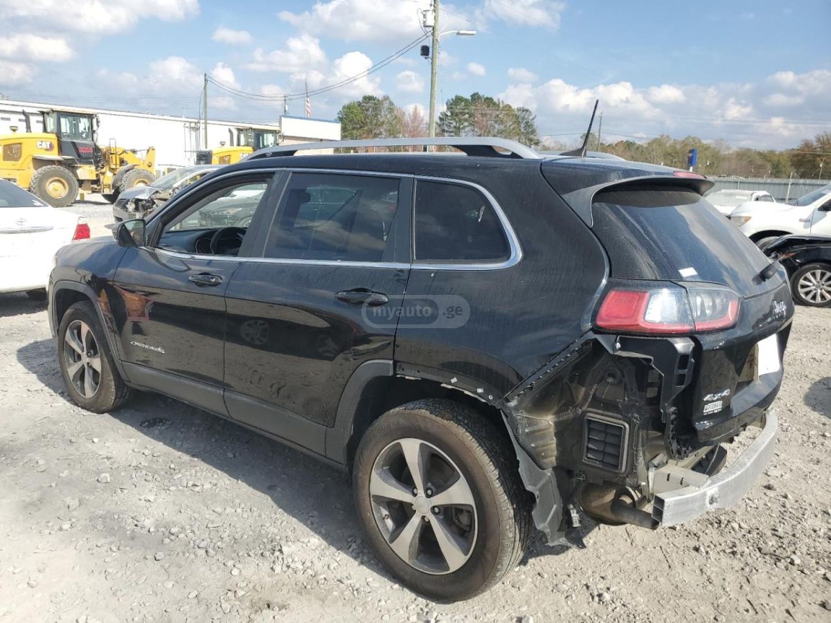 Jeep Cherokee - фото 3