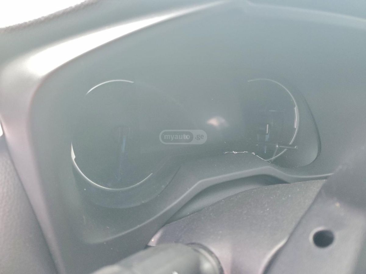 Toyota RAV 4 - фото 9