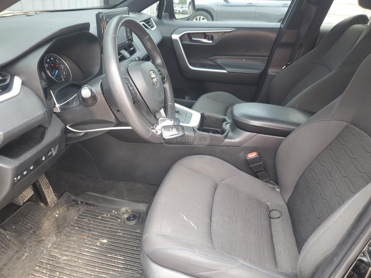 Toyota RAV 4 - фото 7