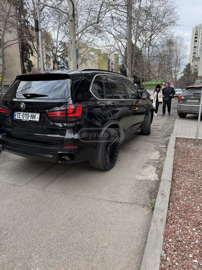 BMW X5 - фото 6