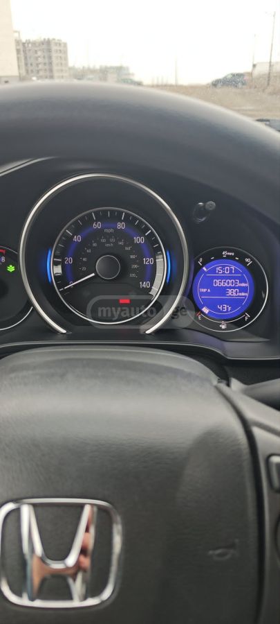 Honda Fit - фото 2