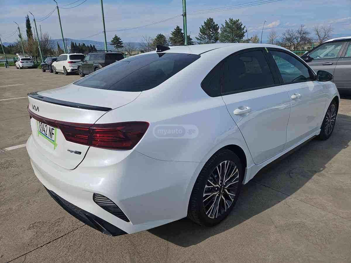 Kia Forte - фото 5